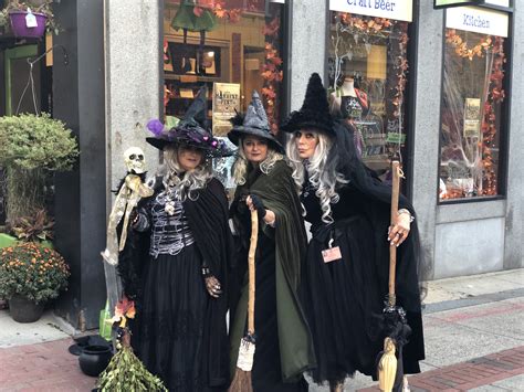 Embrace the Witchy Side: Salem's Mall for Magic Enthusiasts